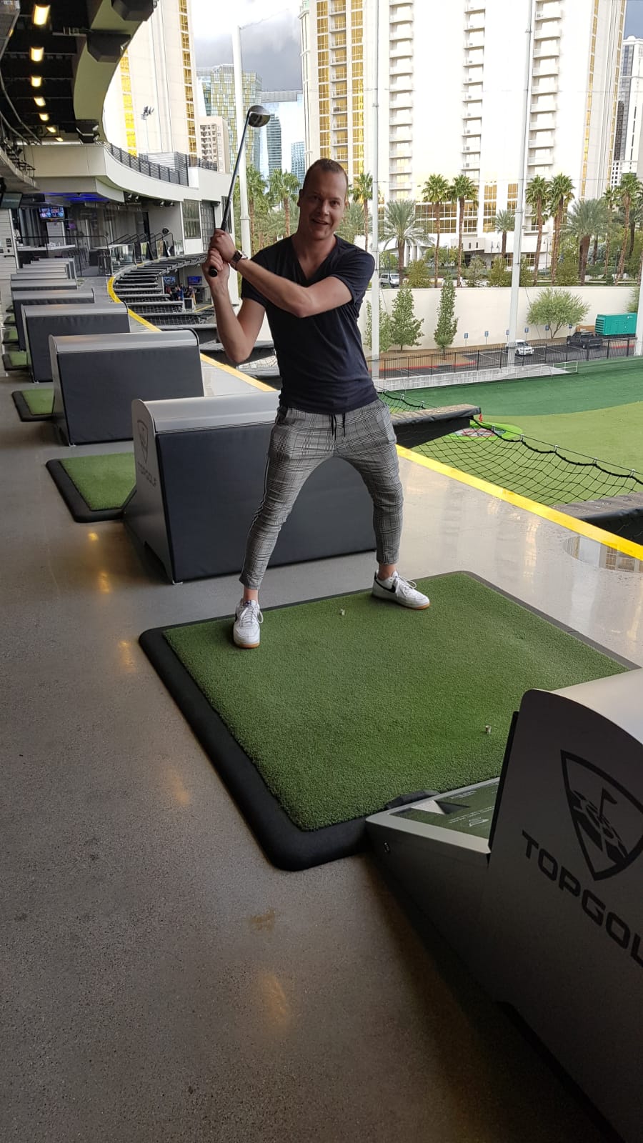 Dag 4 Roy je moet niet naar de camera kijken bij de golf swing   