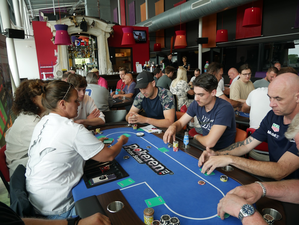 Zaalfoto Utrecht Heksenketel zondag 30 juni